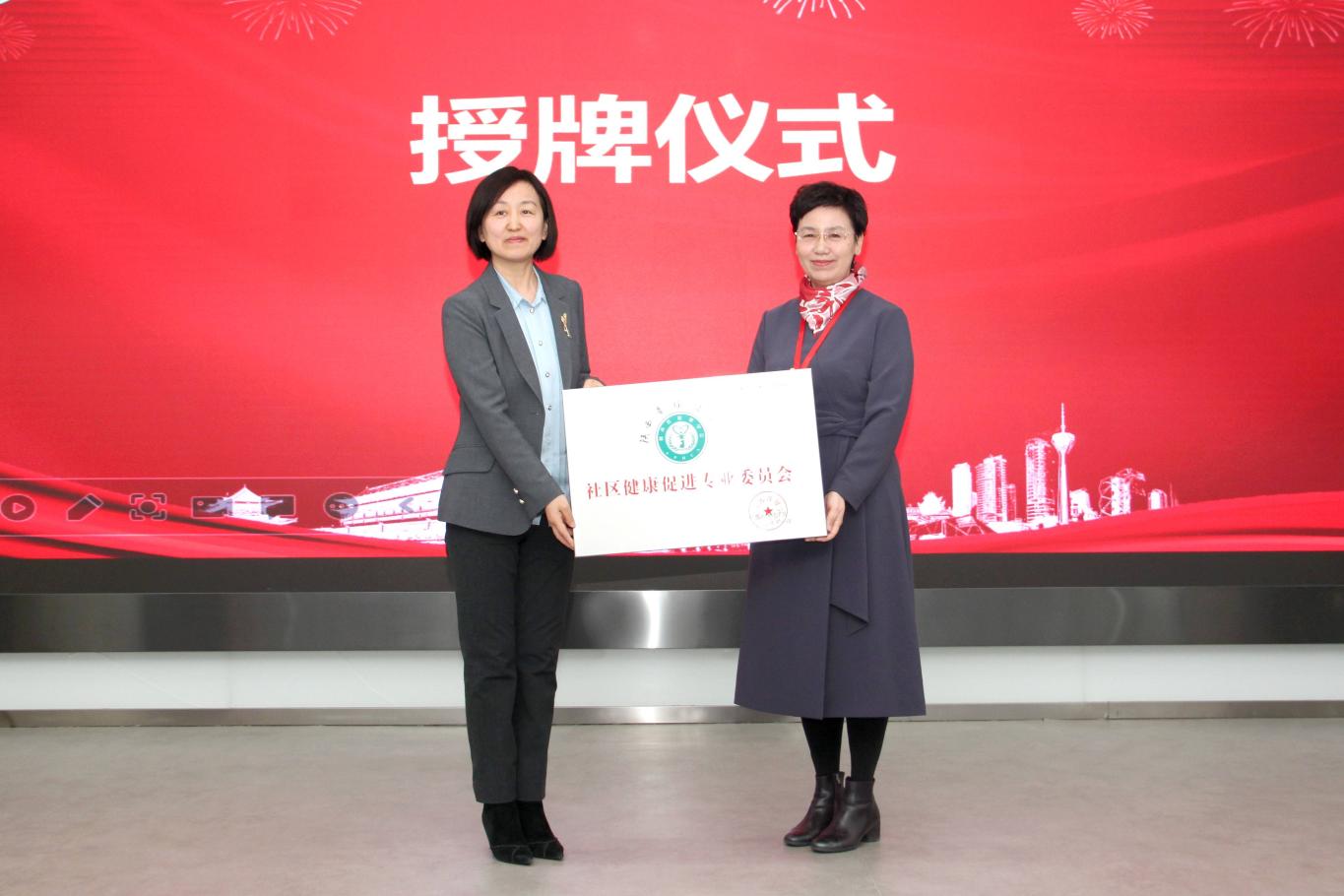 点击图片进入下一页