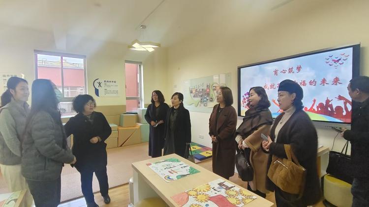 简篇-【未央教育•方新小学教育集团】方新小学教育集团赴上海与控江二村小学教育集团进行研讨交流活动