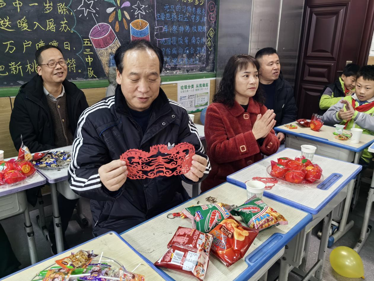 C:/Users/Lenovo/Desktop/微信图片_20231228160231.jpg微信图片_20231228160231
