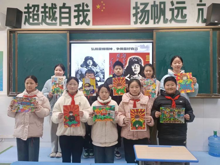 简篇-“与爱同行，品奉献之美”——浐灞第三十三小学学雷锋活动纪实