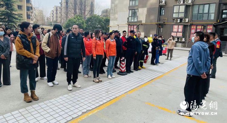 简篇-共筑消防安全，守护美好家园——太乙路街道南二环社区联合中海物业开展消防演练活动