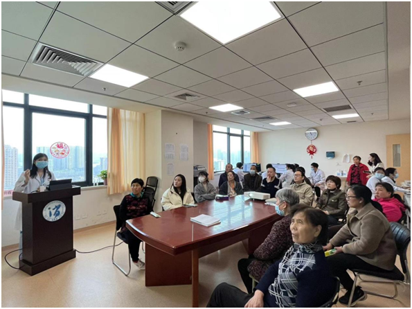 点击图片进入下一页