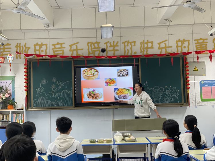 简篇-梦之路•快乐双减——携手赴春约，同心育花开（家长进课堂）