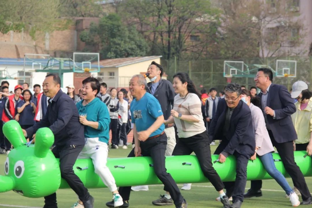 https://mmbiz.qpic.cn/mmbiz_jpg/bibrLk6L69mZUkbEHda6iba81CMcb7YSCJ6ET2JVUB3QK93rnFKhdLmTwwVGplrq51wIh2aWXpr807JP9XkyNQkw/640
