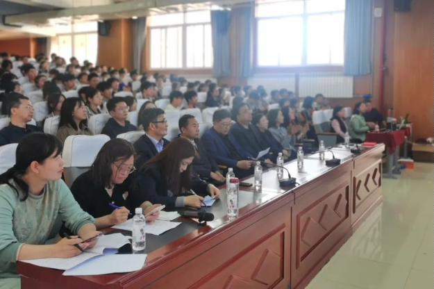 https://mmbiz.qpic.cn/mmbiz_jpg/bibrLk6L69maleLfxRFD9HlINYvGMLvNyVSr3kE7zI4BH8cfItgZ79bIJMFetwjTTBrL3wcXURGlx1c6XPX3Yrw/640?from=appmsg