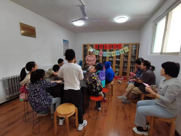 简篇-悦动惠南‖土门街道惠民南坊社区开展“书香沁童心 阅读伴成长”读书活动