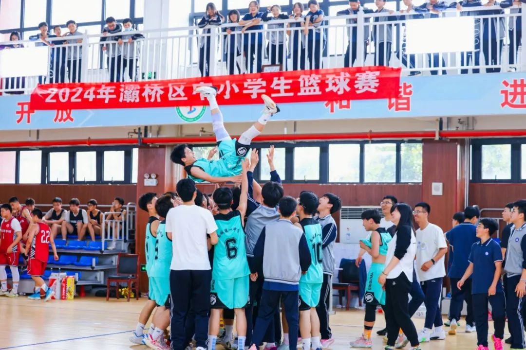 https://mmbiz.qpic.cn/mmbiz_jpg/bibrLk6L69mZxKbymBQm6F6Dz1zstZ9M3X7bickhSzlu034Dy99icVgfBxyRX3KLsHGO1Rwt7vb3ib521lIjDj7szQ/640?from=appmsg