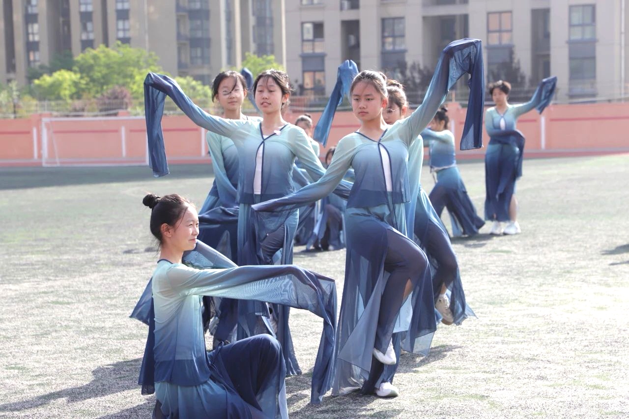图示, 示意图&#10;&#10;中度可信度描述已自动生成