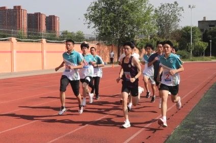图示, 示意图&#10;&#10;中度可信度描述已自动生成