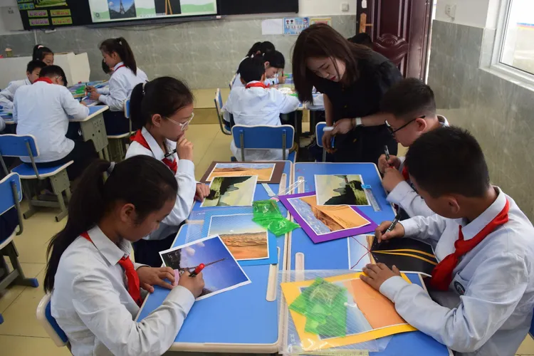 简篇-雅韵灞桥  城乡共进——灞桥教师进修学校赴灞桥区老洞小学开展中小学教师课堂教学专题送教活动（第一期）