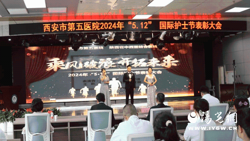 点击图片进入下一页