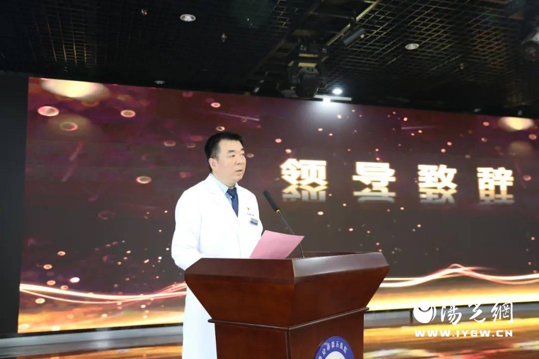 点击图片进入下一页