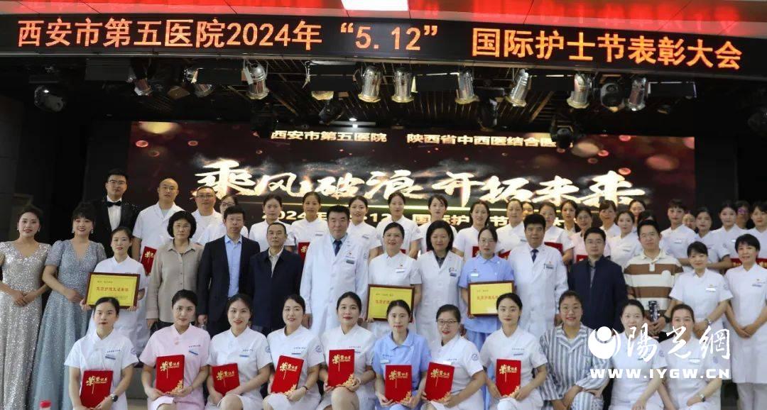 点击图片进入下一页