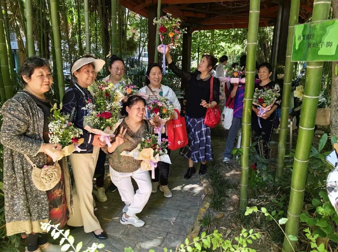 简篇-惠风和畅•惠民声||为爱“花”点时间！
