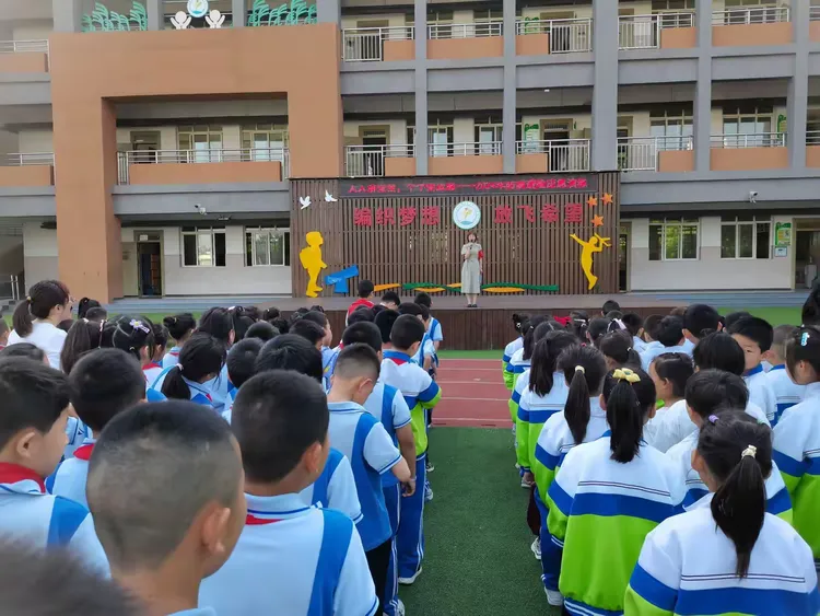 简篇-人人讲安全 个个会应急——2024年灞桥区席王中心小学防震避险应急演练活动