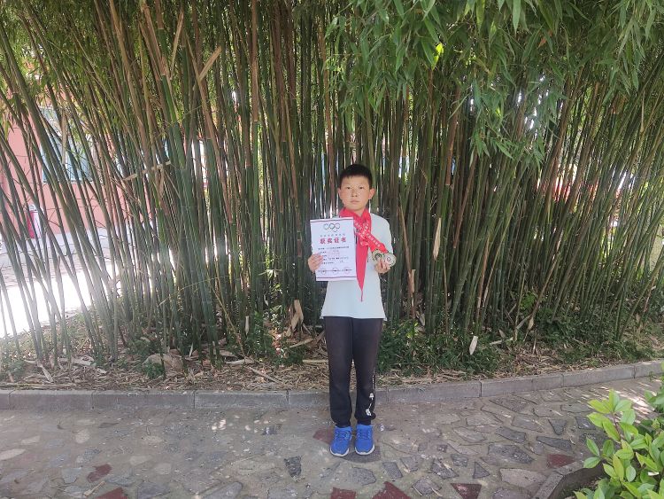 简篇-灞桥区东李小学学生参加灞桥区武术大赛获佳绩