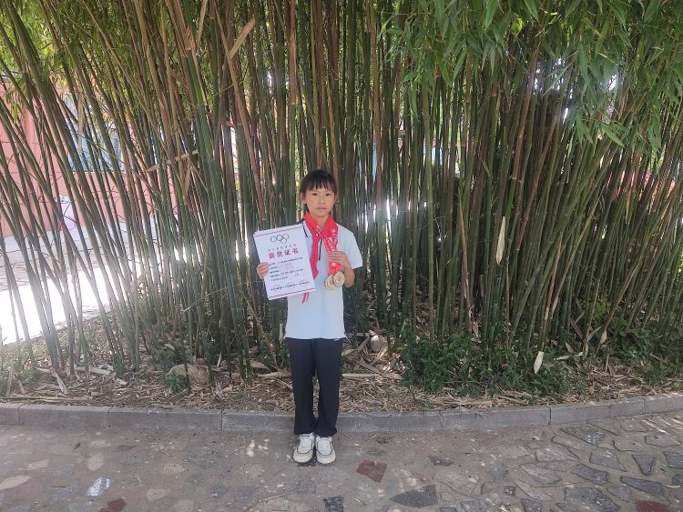 简篇-灞桥区东李小学学生参加灞桥区武术大赛获佳绩