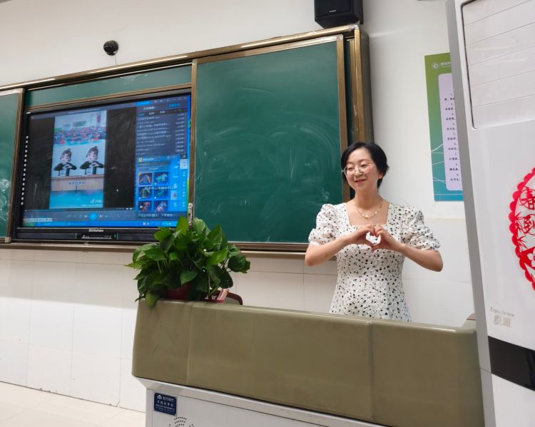 简篇-梦之路·快乐双减——同心共育话成长，携手共创见美好
