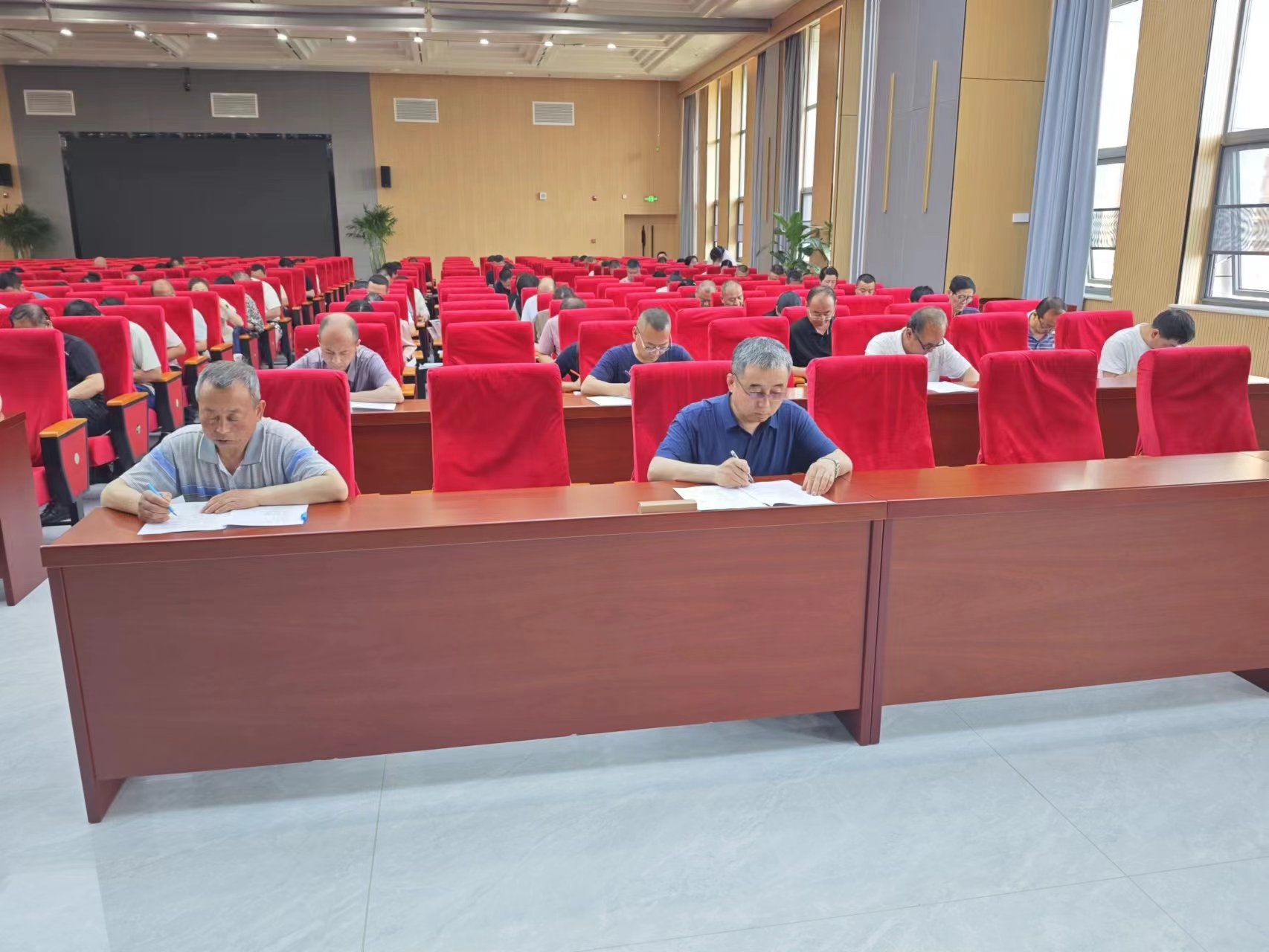 C:\Users\Administrator\Desktop\微信图片_20240518182246.jpg