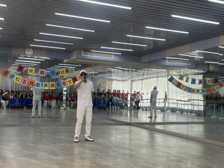 简篇-悦动惠南‖惠民南坊社区开展“走进红五月 歌声满长安”文艺汇演活动