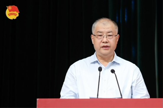 4我校党委书记刘双耀致辞