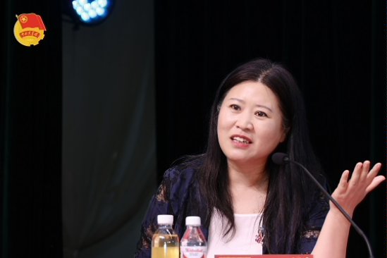 12中央团校青少年思想政治教育教研部主任于昆作主旨报告