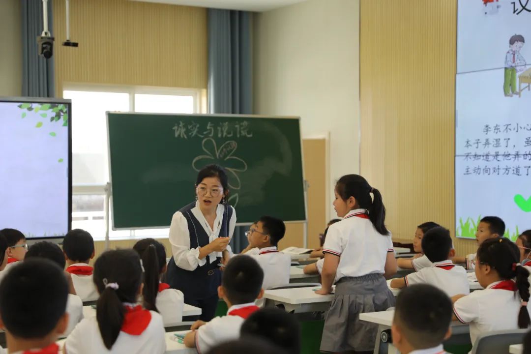 63f1e650561d1cc8153391148749bc72e328fbfe