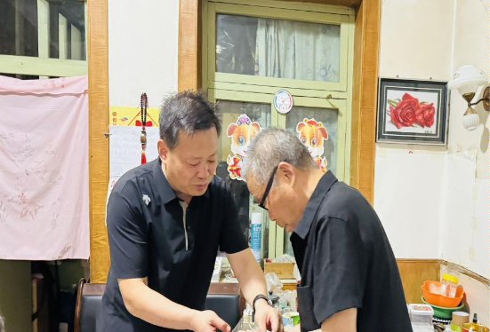 周书记 (1)
