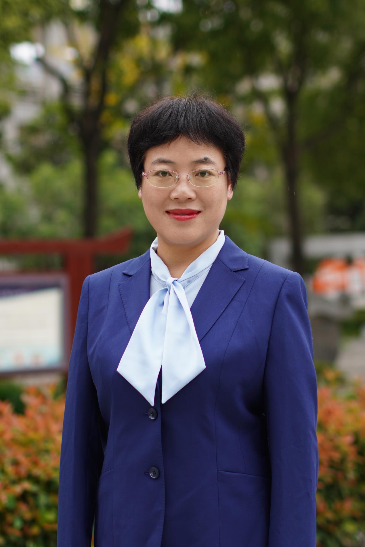 10.李小平