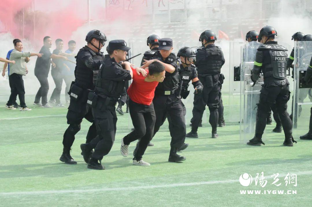 说明: b1f1ba6f75d4fb8048dc9b37911ae153