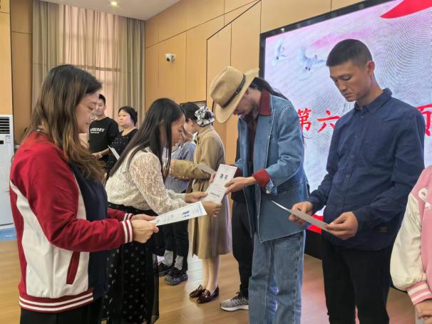 说明: 918755223e9c3497aa8290e69567f56