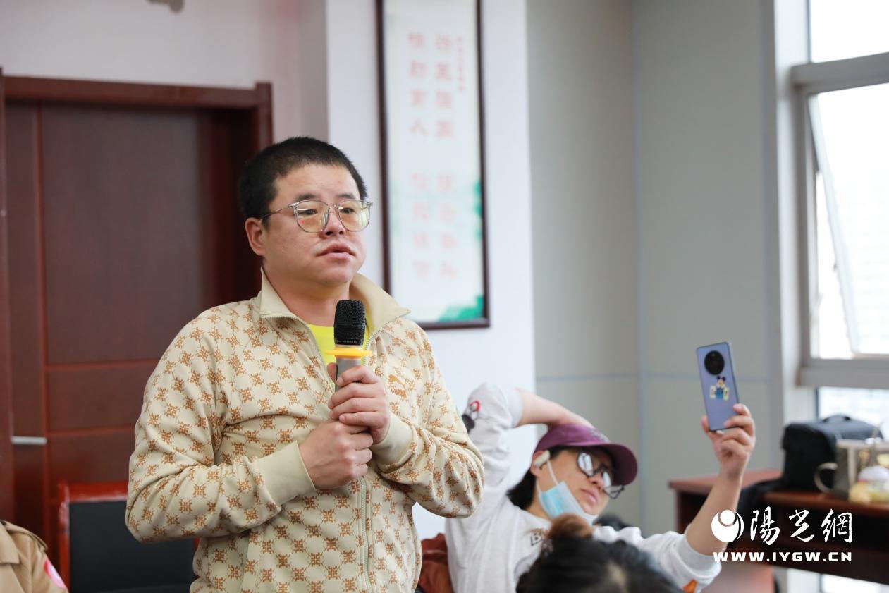 说明: 患者代表