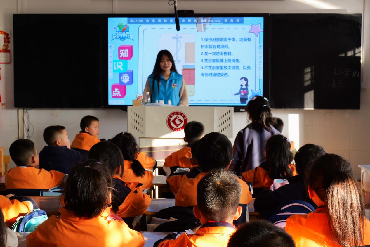 /Users/liuxingchendemacbook/Desktop/管道安全宣讲/高质量照片/P1038444.jpgP1038444