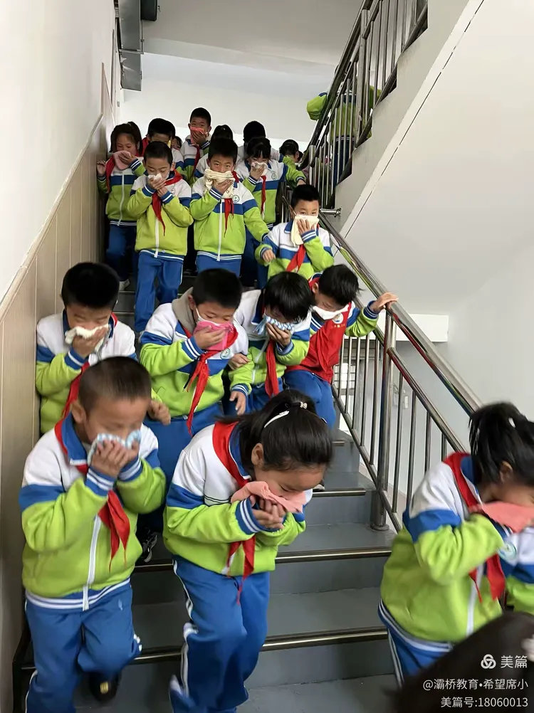 说明: 682db14a3dc840eb9b3a0561ddc7bb8859770b2c