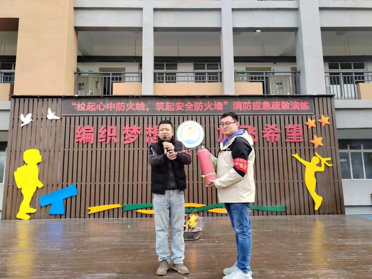 说明: aa4fa75050b12b2248c308563691bde6587d6d24
