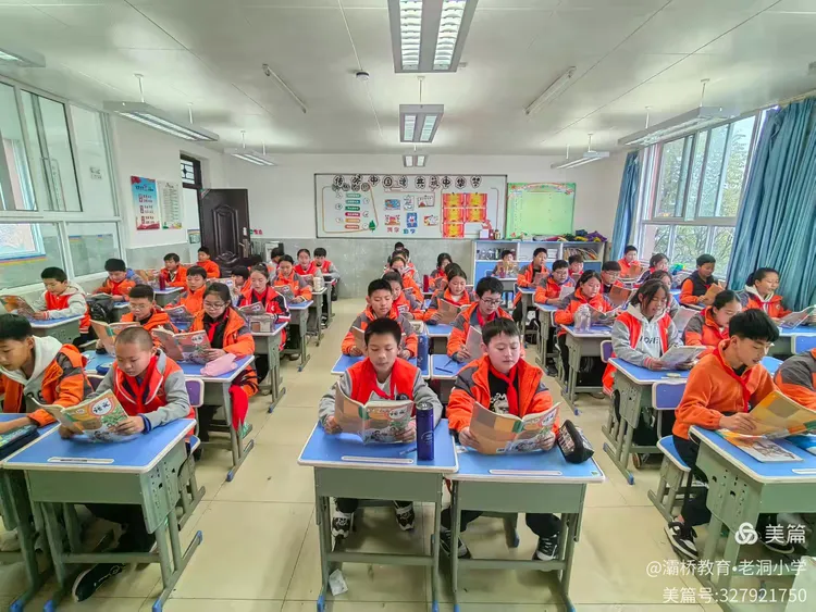 说明: e4f51e044b30e8deab19d1a70a53d99f717e8733