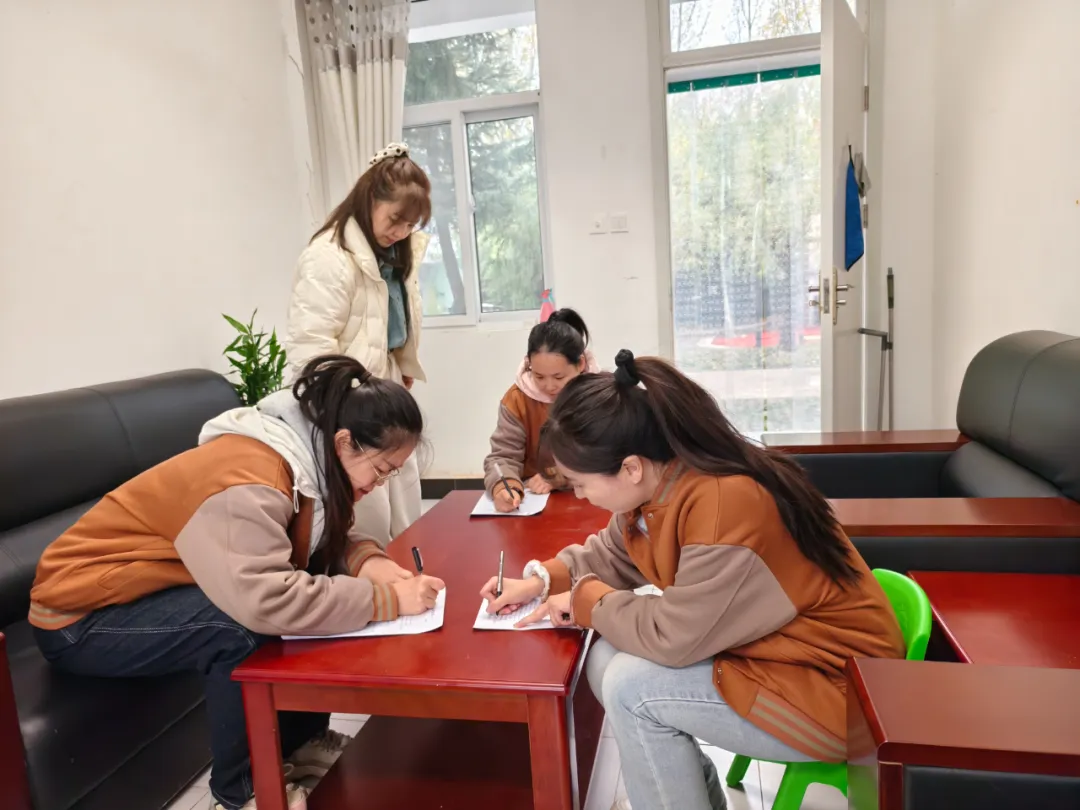 说明: IMG_256