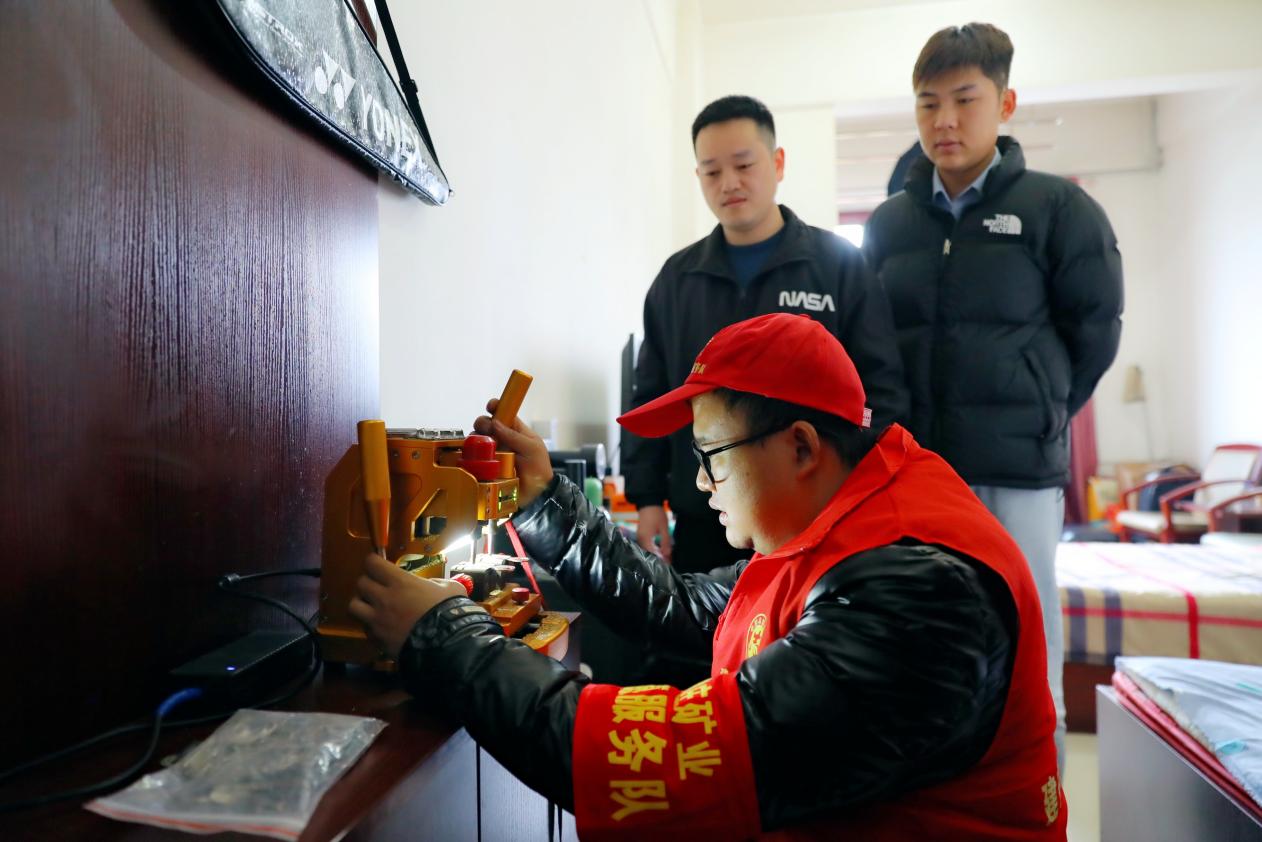 “零距离”志愿服务 解锁职工幸福密码 