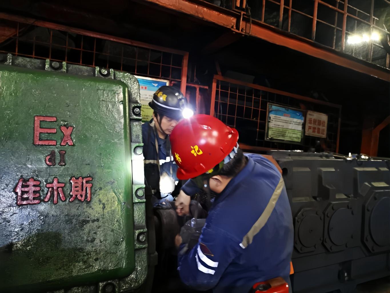 精检修，守牢胶带运输“安全路”
