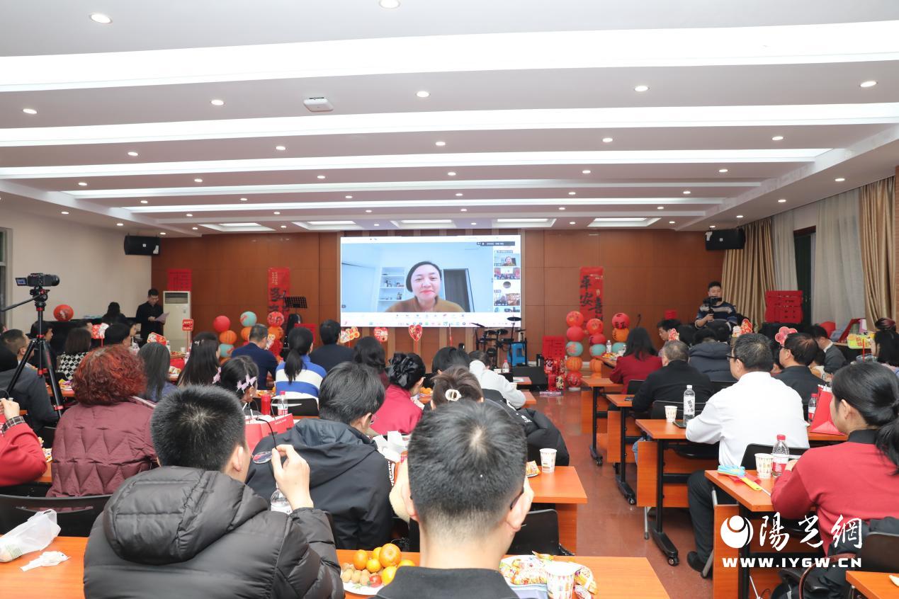 说明: B09A5593