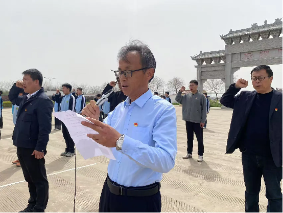 简篇-祭英烈忠魂，传红色薪火——武功县小村镇罗古九年制学校党支部组织开展清明节祭英烈师生远足研学活动