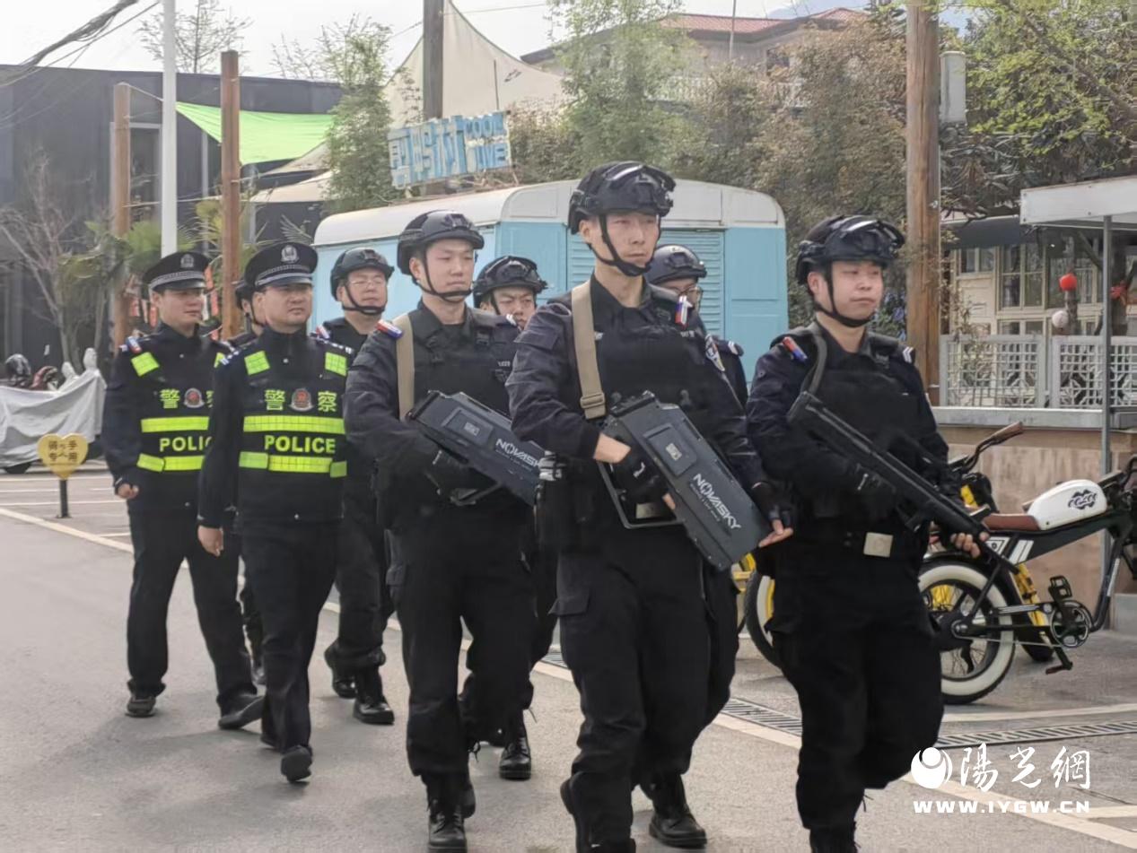 说明: C:\Users\Administrator\Desktop\清明节蔡加坡、天桥湖巡逻照片\微信图片_20250404135028.jpg