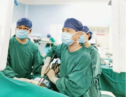 4279d97693964d49b2ed0e51d6205647